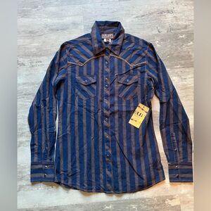Cowgirl Up brand new pearl snap shirt
